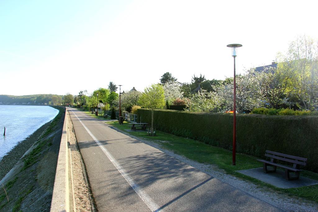 En Bord De Seine Bed & Breakfast Duclair Dış mekan fotoğraf