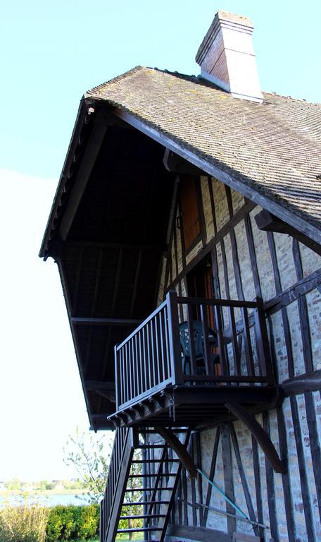 En Bord De Seine Bed & Breakfast Duclair Dış mekan fotoğraf